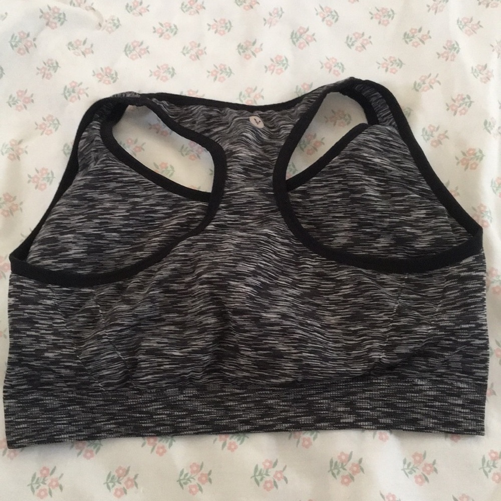 Sports bra - Picture 3 of 3